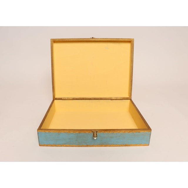 Large Vintage Italian Florentine Baroque Turquoise and Gilt-Wood Jewelry Box For Sale In New York - Image 6 of 17