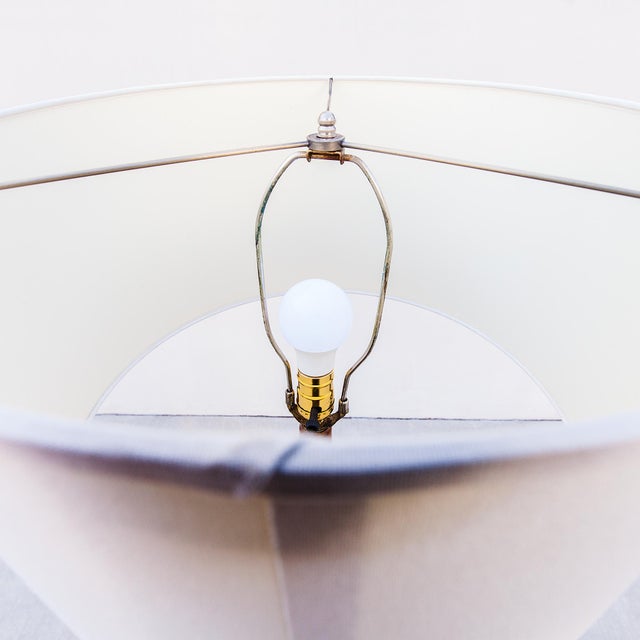 Restored 1960s Mid Century Modern Floor Lamp With Teardrop Base and Built-in Side Table For Sale - Image 10 of 15