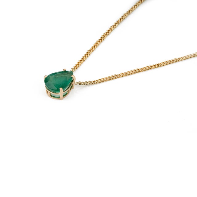 Not Yet Made - Made To Order 3.88ct Pear Cut Emerald Solitaire Art Deco Necklace in 14k Gold Curb Chain For Sale - Image 5 of 17