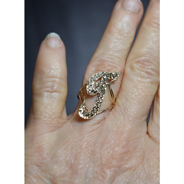 Vintage 14k Yellow Gold Diamond Cut Initial Ring Letter T Size 6 For Sale - Image 14 of 17
