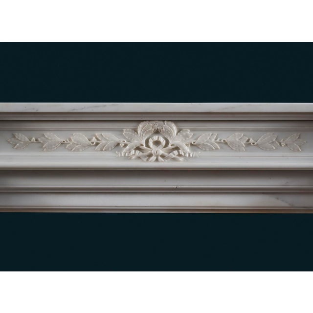 Antique French Louis XVI Style Statuary Marble Fireplace Surround For Sale - Image 4 of 9