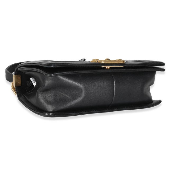 Black Calfskin Caviar In The Mix Chevron Old Medium Boy Handbag For Sale In New York - Image 6 of 9