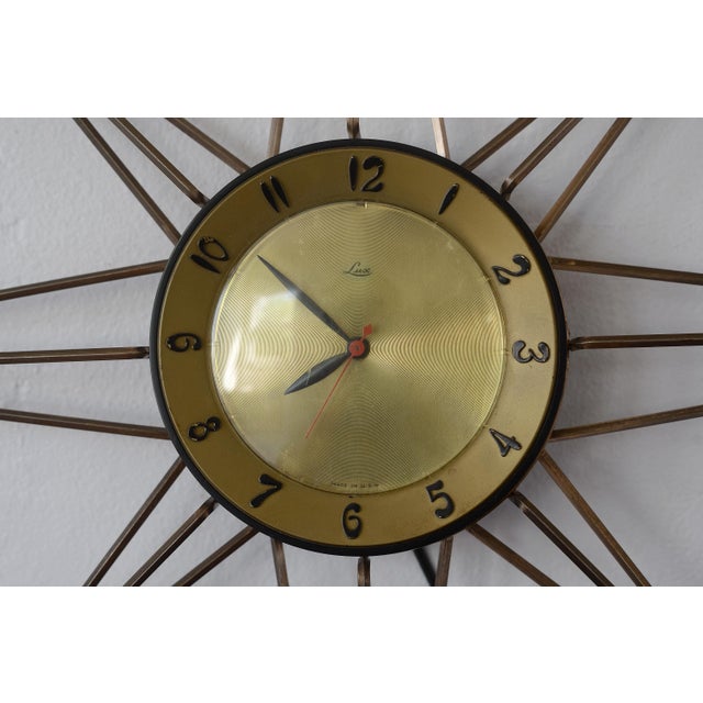 Mid-Century Modern Mid Century Modern Electric Lux Starburst Wall Clock For Sale - Image 3 of 8