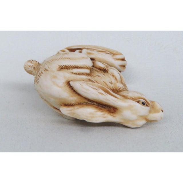 Stone Harmony Kingdom 1999 Harry Rabbit NetsUKe Treasure Jest Figurine With Box 5137b For Sale - Image 7 of 7