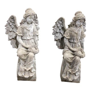 2 Sitting Angels With Wreath Garden Figurines, Mid-20th Century For Sale