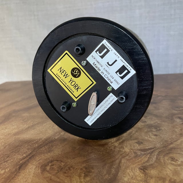 Wood Sak’s Fifth Avenue New York City Musical Snow Globe For Sale - Image 7 of 10