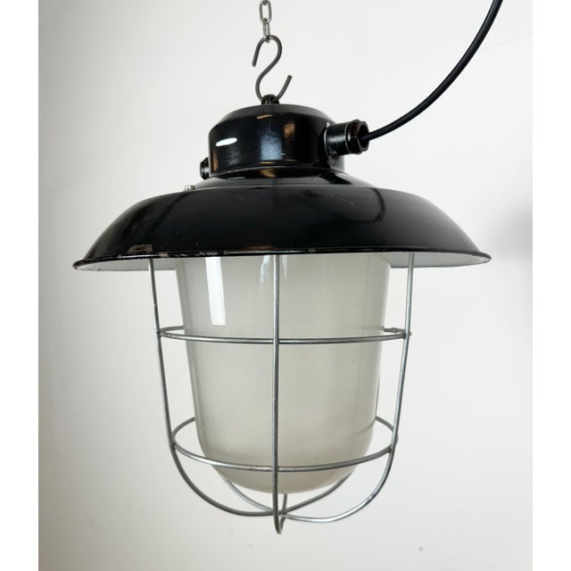Industrial Black Enamel Factory Hanging Lamp from Elektrosvit, 1960s For Sale - Image 6 of 15