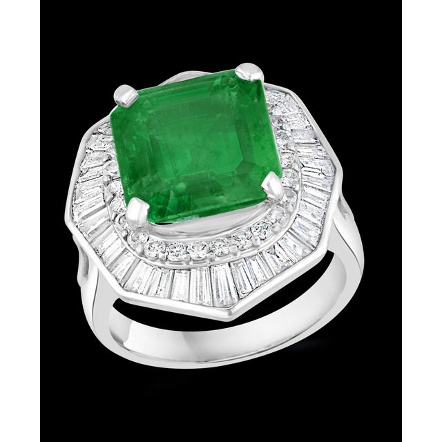 6.5 Carat Emerald Cut Colombian Emerald and 2.4 Carat Diamond Ring Platinum For Sale - Image 13 of 18