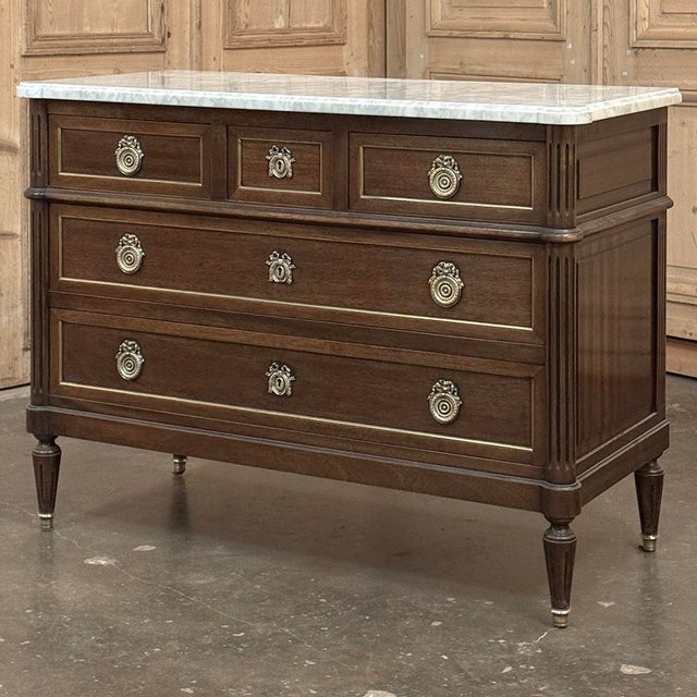French 19th Century French Louis XVI Mahogany Commode With Carrara Marble For Sale - Image 3 of 17