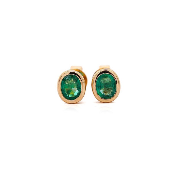 0.50 Carat Oval Emerald Bezel Set 18k Gold Stud Earrings, A Pair For Sale - Image 4 of 7