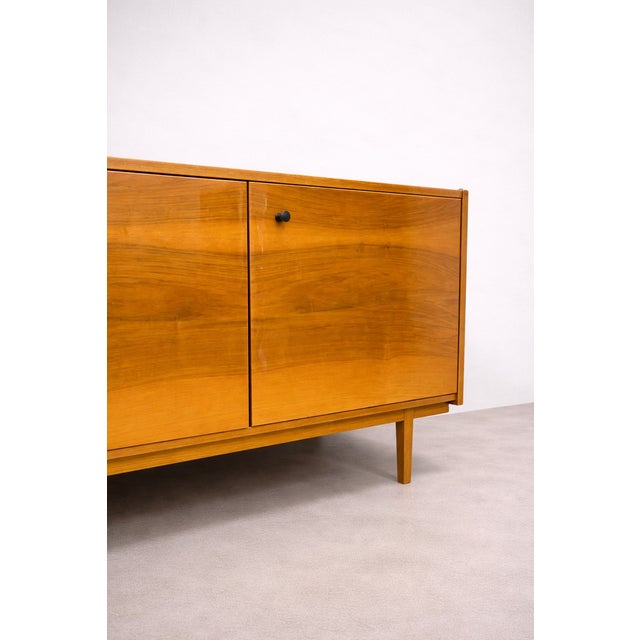 1960s Mid-Century Modern Scandinavian Style Sideboard in Warm Wood Veneer, 1960s For Sale - Image 5 of 8