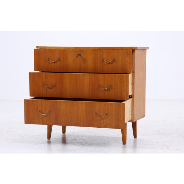 Vintage Chest of Drawers in Wood For Sale - Image 6 of 13