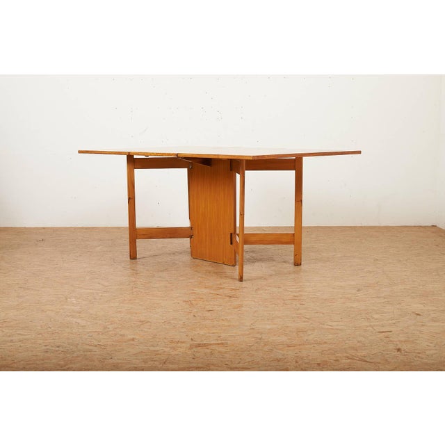 Brown Gate Leg Table No. 4656 Primavera Wood Frame Construction, Veneered Tabletop by George Nelson for Herman Miller, 1946 For Sale - Image 8 of 16