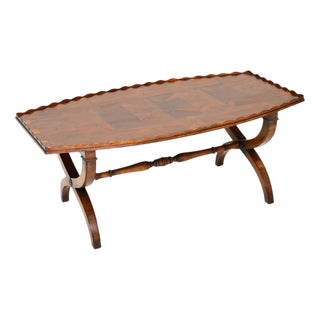 Vintage Oyster Veneer Coffee Table in Yew Wood, 1930 For Sale