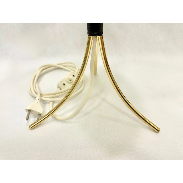 Mid-Century Brass Tripod Table Lamp, 1960s, in Very Good conditions. Designed 1960 to 1969 European Plug (up to 250V).The...