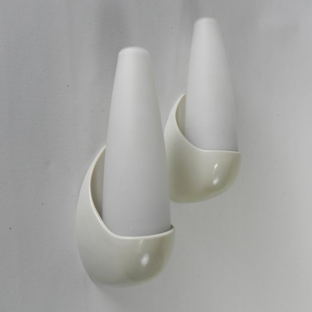 Vintage Wall Lamps in Bakelite Holder by Bo Niko, 1960s, Set of 2 For Sale - Image 6 of 11