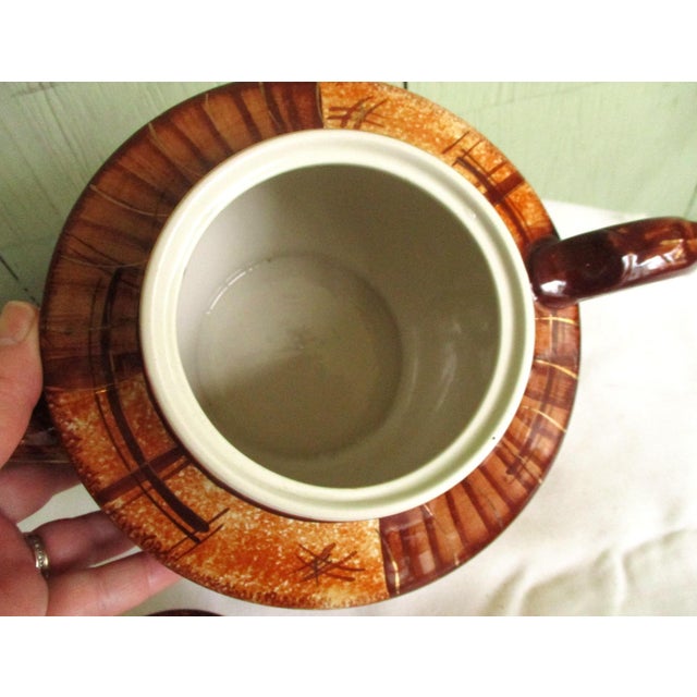 1930s Fabrica De Louca De Sacavem of Portugal Large Teapot and Lidded Sugar Bowl For Sale In Baltimore - Image 6 of 14