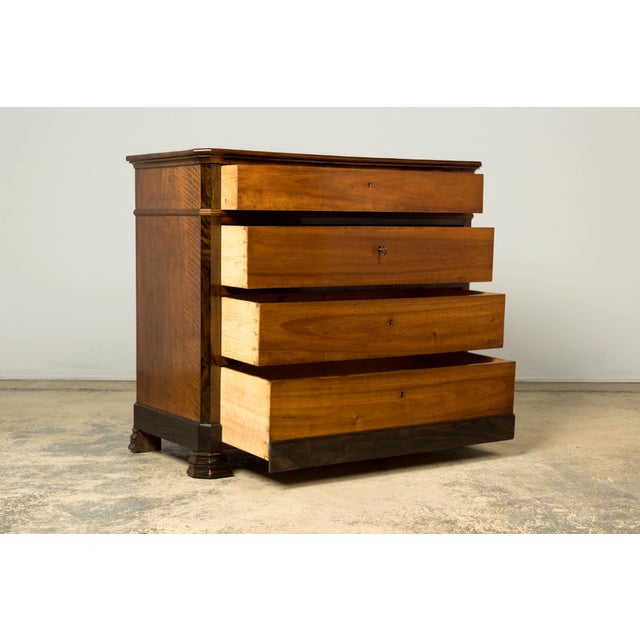 Mid-19th Century French Louis Philippe Walnut Chest of Drawers For Sale - Image 16 of 18