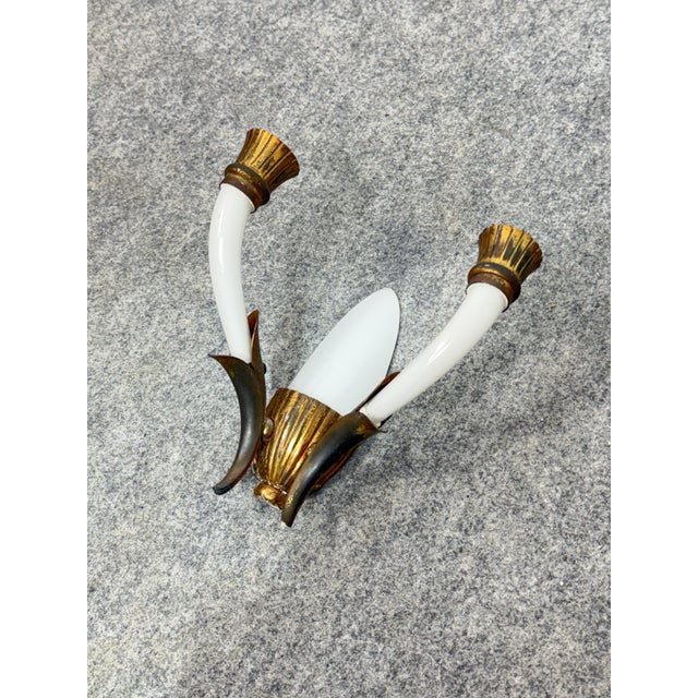2-Light Wall Lamp in Murano Glass and Brass in the style of Guglielmo Ulrich, 1940 For Sale - Image 9 of 11