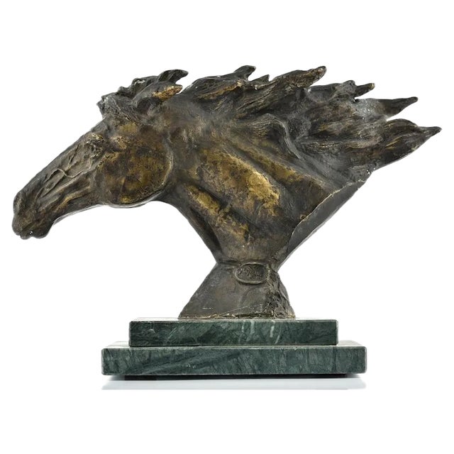 Bust of a Horse - Original Bronze Sculpture by D. Mazzone - 1990s 1990s For Sale