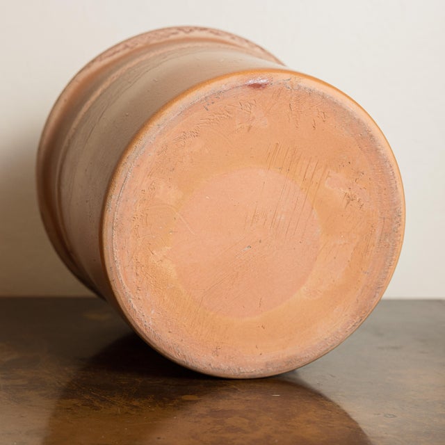 Ceramic Vintage Gainey Ceramics Az-10 Azalea Planter in Sea Bluff For Sale - Image 7 of 9