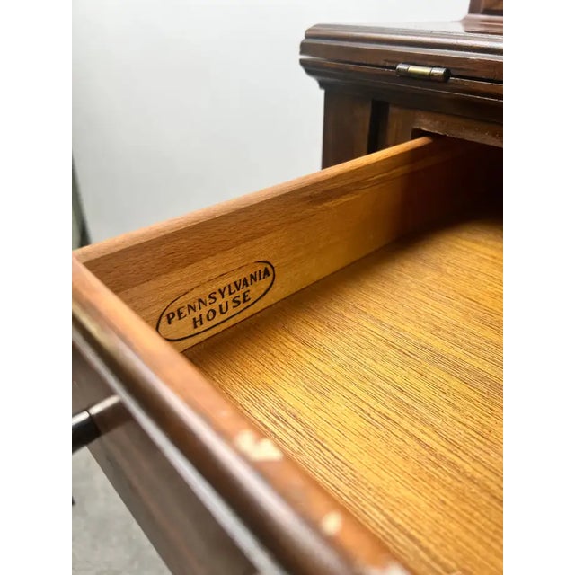 Queen Anne Style Pennsylvania House Secretary Writing Desk in Cherry Wood For Sale - Image 11 of 16