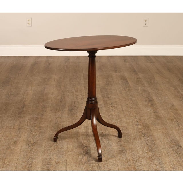 Traditional Kittinger Colonial Williamsburg Mahogany Oval Tilt Top Table For Sale - Image 3 of 18
