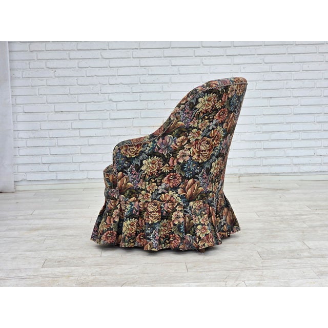 Textile Danish Cocktail Lounge Chair in Furniture Jacquard Fabric, 1960s For Sale - Image 7 of 17