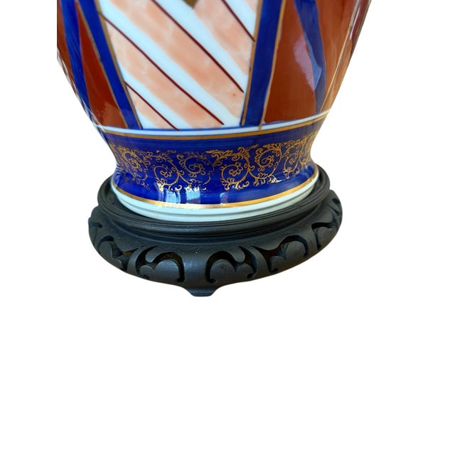 Wood Mid 20th Century Imari Style Hand Painted Porcelain Lamp on Base With Shade For Sale - Image 7 of 12