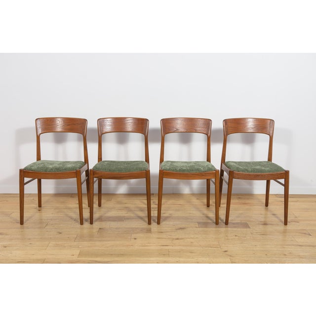 Mid-Century Modern Mid-Century Teak Model 26 Dining Chairs by Henry Kjærnulf for Korup Stolefabrik, Denmark, 1960s, Set of 4 For Sale - Image 3 of 18