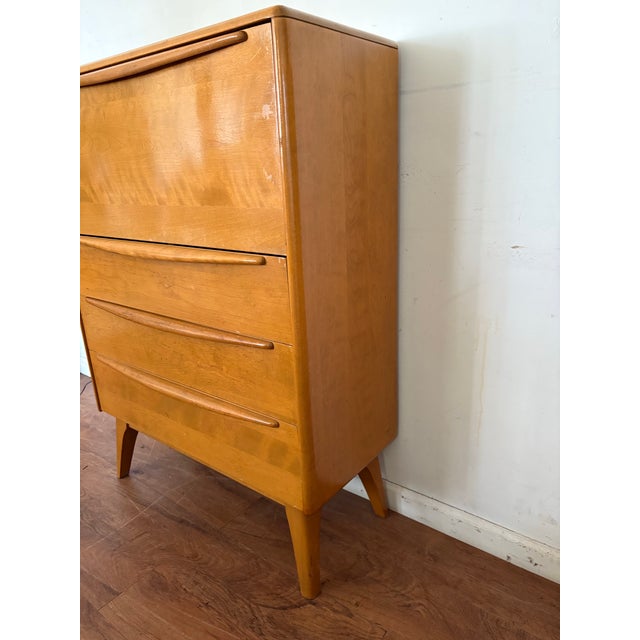 Brown 1940s Heywood Wakefield M389w Desk/Chest Wheat For Sale - Image 8 of 11