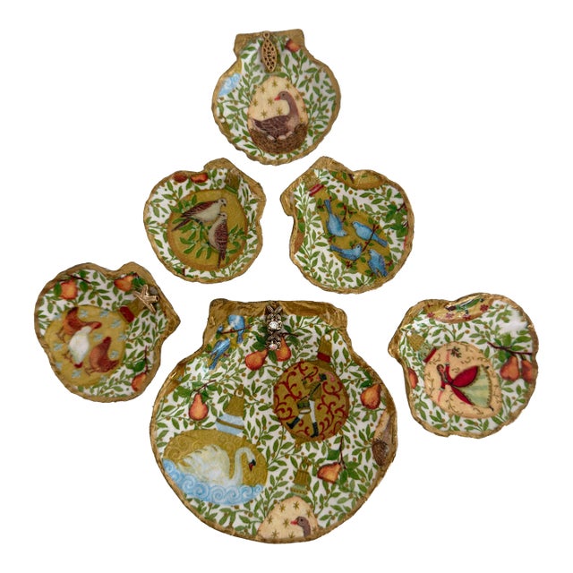 Handmade Seashell Holiday Ornaments & Trinkets Dishes. For Sale