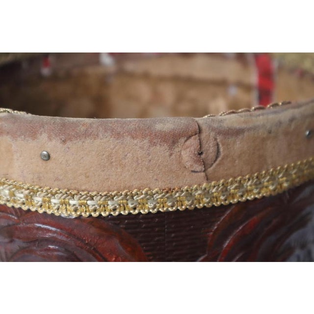 Art Nouveau Umbrella Stand Basket Embossed Leather Decorated Red Roses, 1900 For Sale - Image 15 of 17