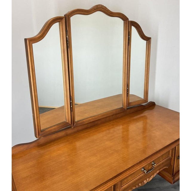 Vintage French Louis Style Oak Dressing Table with Mirror For Sale - Image 3 of 15