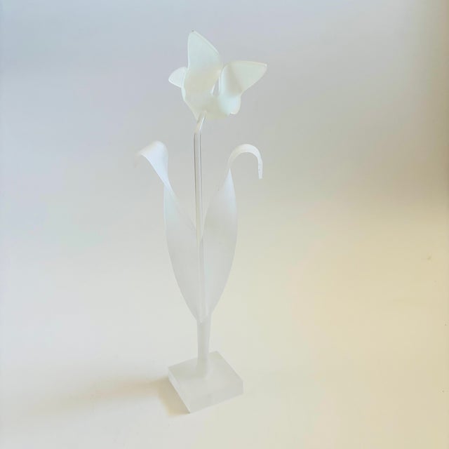 Postmodern Vintage Lucite Flower Sculpture For Sale - Image 3 of 10