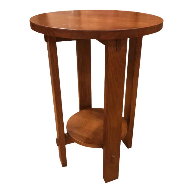 Crafters and Weavers Mission Style Oak Round End Table - Michael's Cherry For Sale