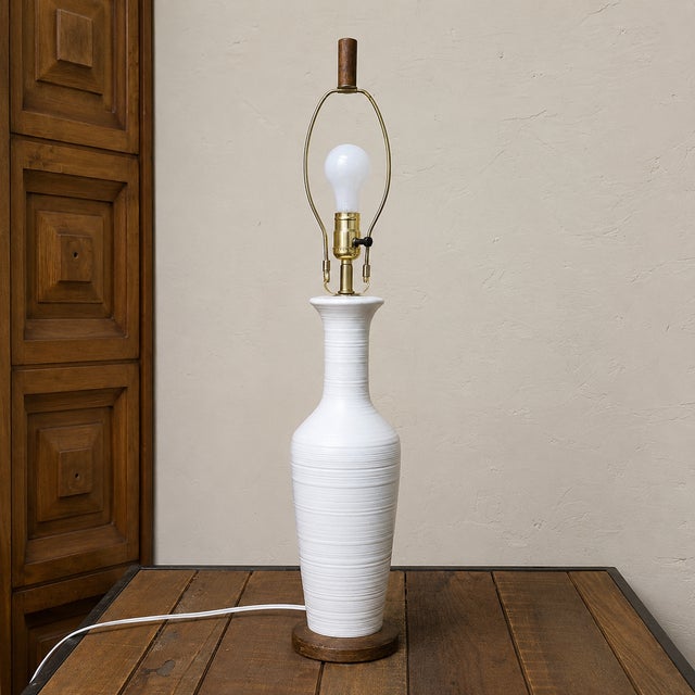 1970s Mid Century Modern White Ceramic Table Lamp, Wood Base 29" Rewired For Sale - Image 11 of 11