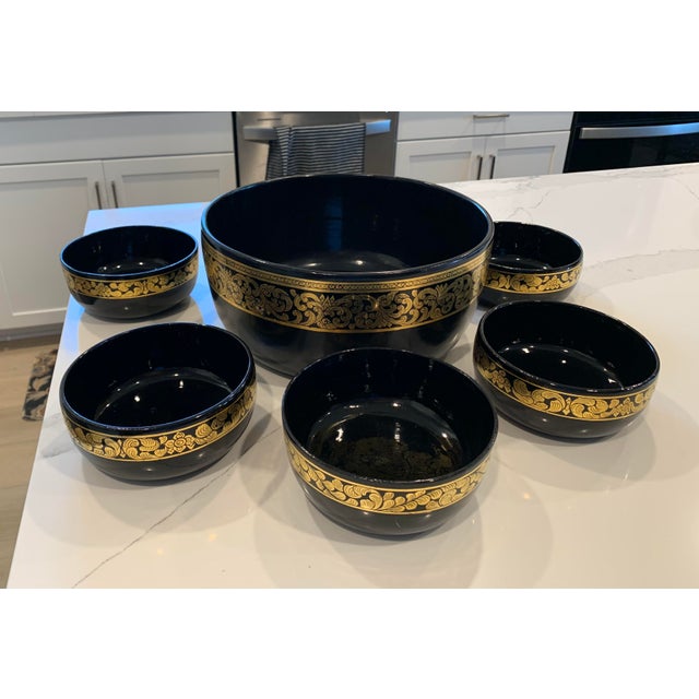 Unusual salad set made of gloss Melamine with patterned gold bands. Set consists of an 11.5 inch bowl and six 6.25 inch...