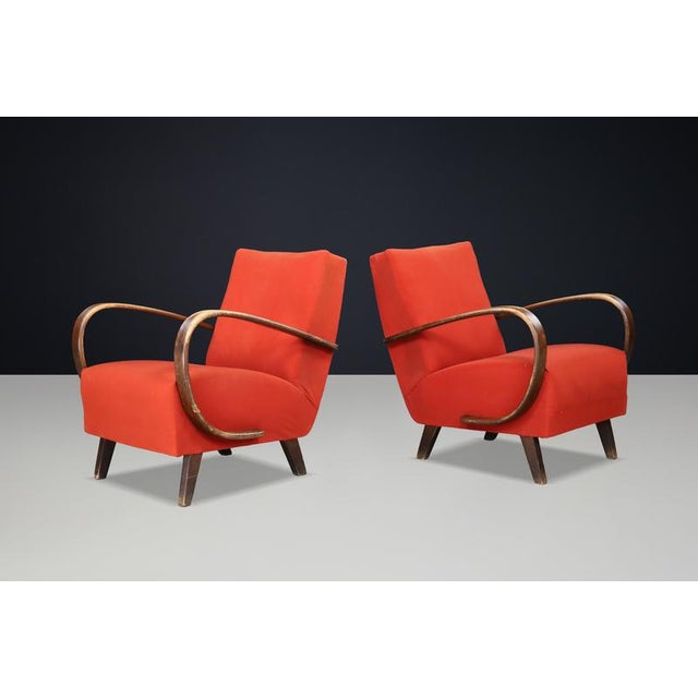 Pair of Jindřich Halabala Sculptural Bentwood Lounge Armchairs, Czechoslovakia, 1940s Exceptional and documented pair of...