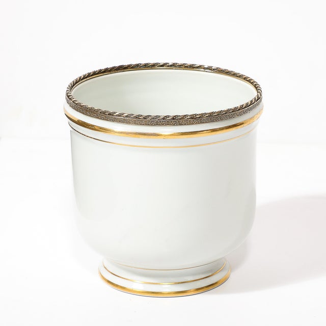 1950s Mid-Century Modernist Porcelain Cachepot With Gilt Detailing by Limoges For Sale - Image 5 of 11