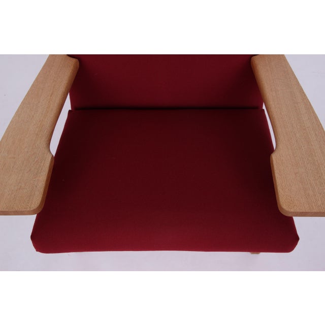Wood Armchair Model GE370 with Cushions by Hans J. Wegner for Getama, 1970s For Sale - Image 7 of 12