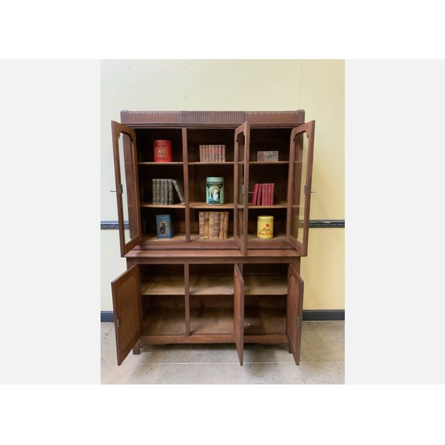 Age: circa 1930 Wood type: solid oak Condition: very good, meticulously maintained, fully restored original condition...