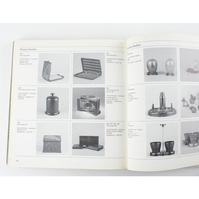 Art Deco Bakelite Modernist Box by Linsden, England Circa 1925 For Sale - Image 13 of 17