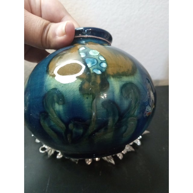 American Gorgeous Signed David Farrel Westmoore Nc Art Studio Reactive Glaze Depose Vase. For Sale - Image 3 of 7