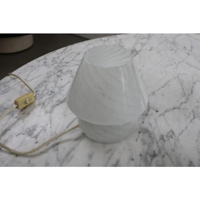 Murano Swirl Mushroom Table Lamp from Venini, 1960s For Sale - Image 9 of 9