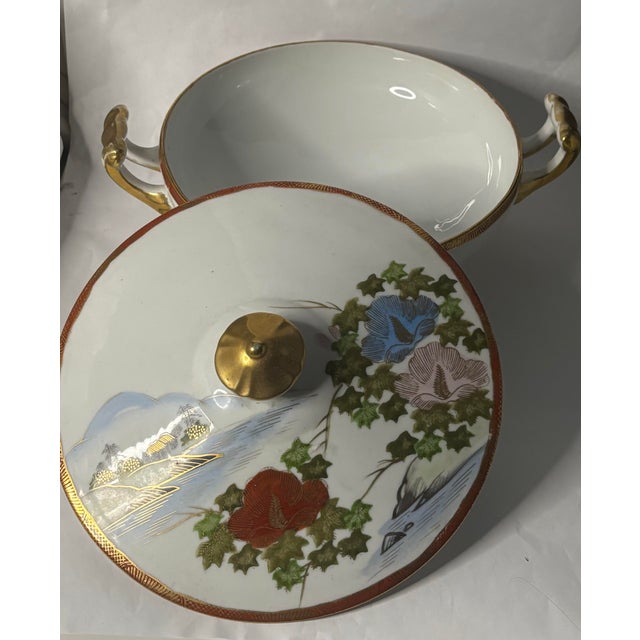 Imari Porcelain 1950s j.b. Betson’s Hand-Painted Japanese Porcelain Covered Serving Dish For Sale - Image 4 of 6