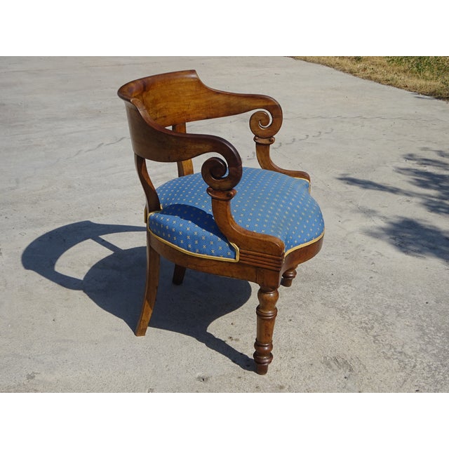 Antique Gondola Armchair in Walnut and Fabric For Sale - Image 16 of 18