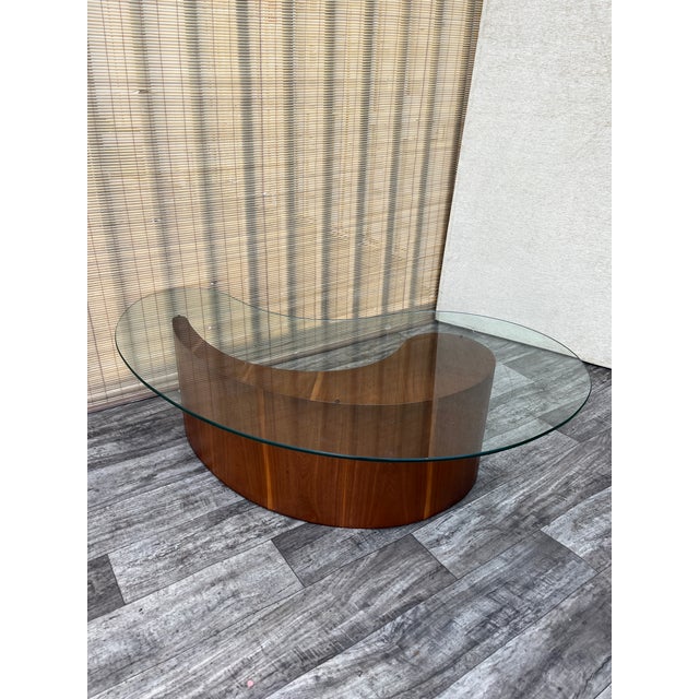 Mid Century Modern Apostrophe Coffee Table by Vladimir Kagan for Selig. Circa 1960s For Sale - Image 10 of 18