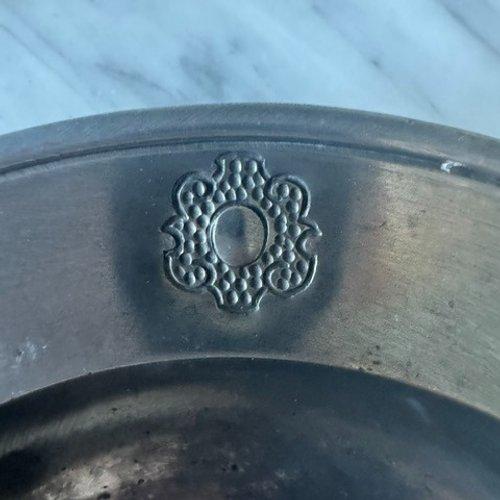 Metal Antique European Pewter Porringer & Deep Plate Set, Rosette Marked, 9" For Sale - Image 7 of 9