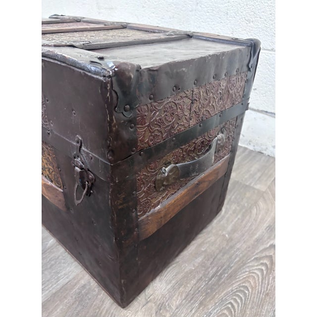 Antique 19th Century Victorian Flat Top Travel Trunk For Sale - Image 10 of 12